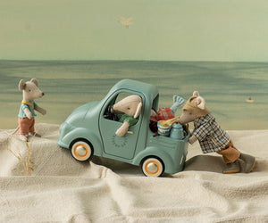 ** Pre-order ** Maileg Mouse Truck Blue