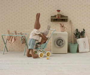 Maileg Carrots in Shopping Bag Miniature Activity Toy BouChic | Homeware, Fashion, Gifts, Accessories 