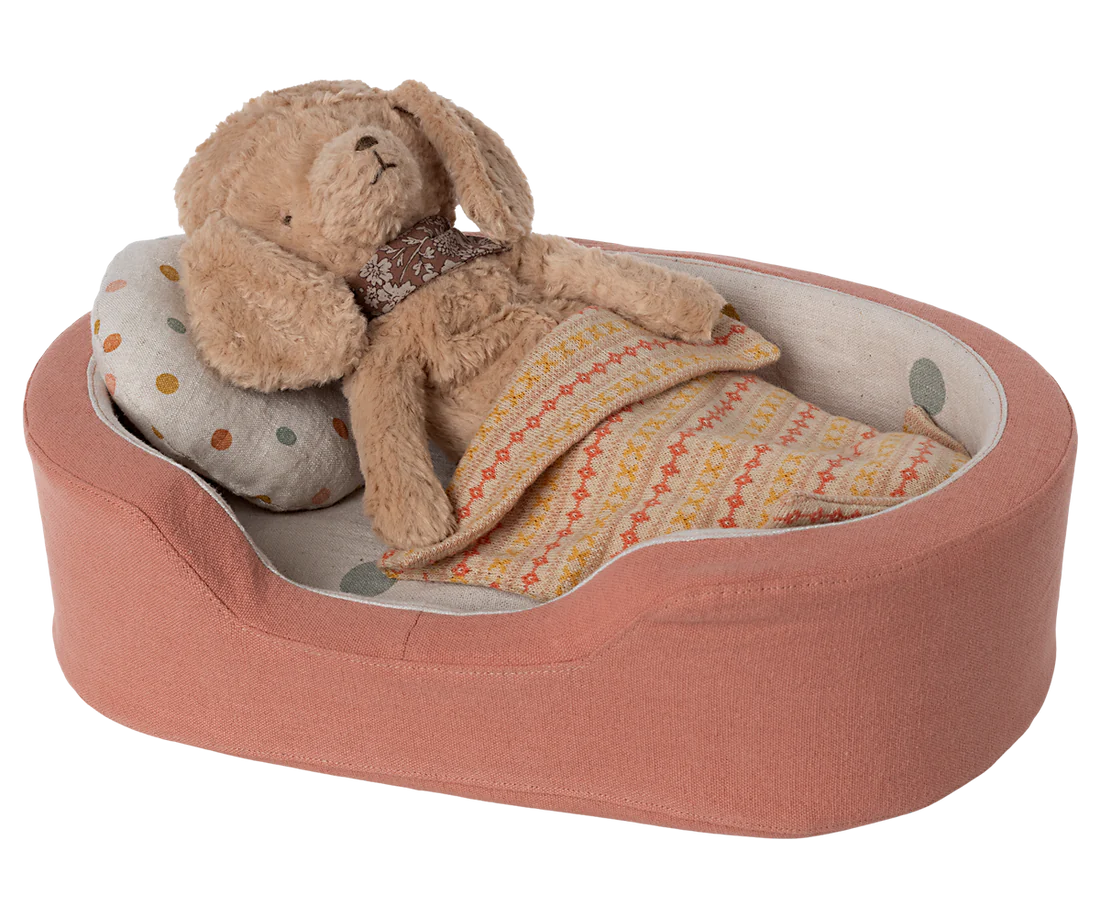 Maileg Dog Basket Coral/ Brown - BouChic 