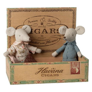 Maileg Grandparents in Cigar Box - BouChic