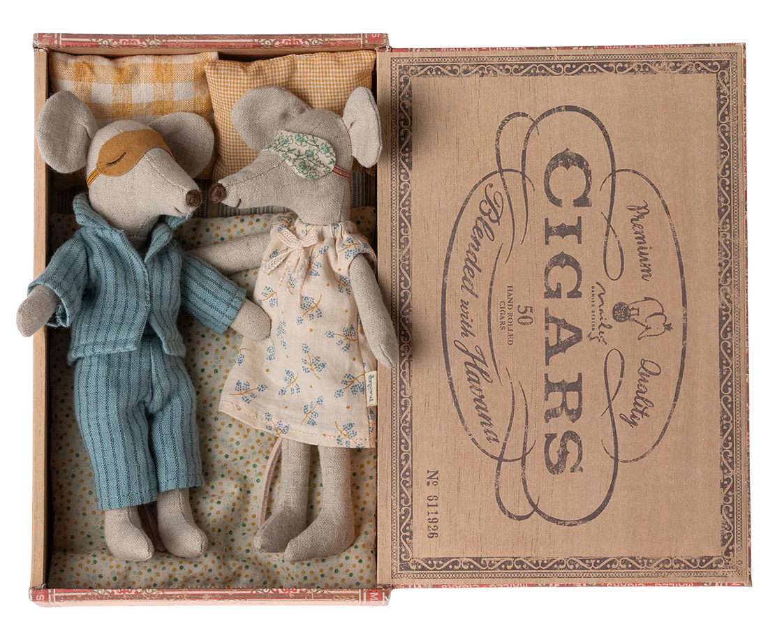 Maileg Mum & Dad Mice in Cigar Box - BouChic 