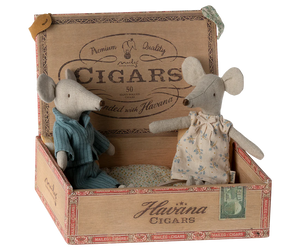 Maileg Mum & Dad Mice in Cigar Box - BouChic 