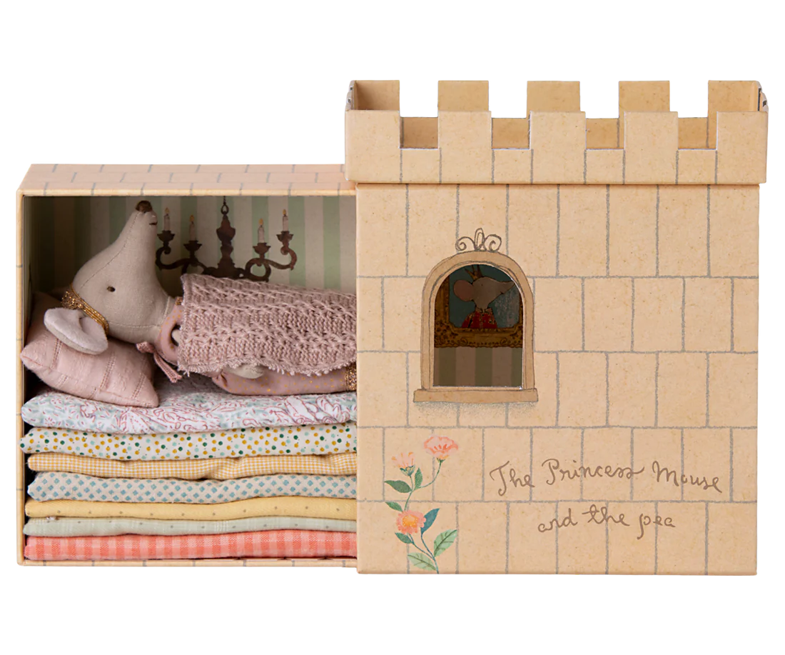 Maileg Princess & The Pea - Big Sister Mouse in Castle - BouChic 
