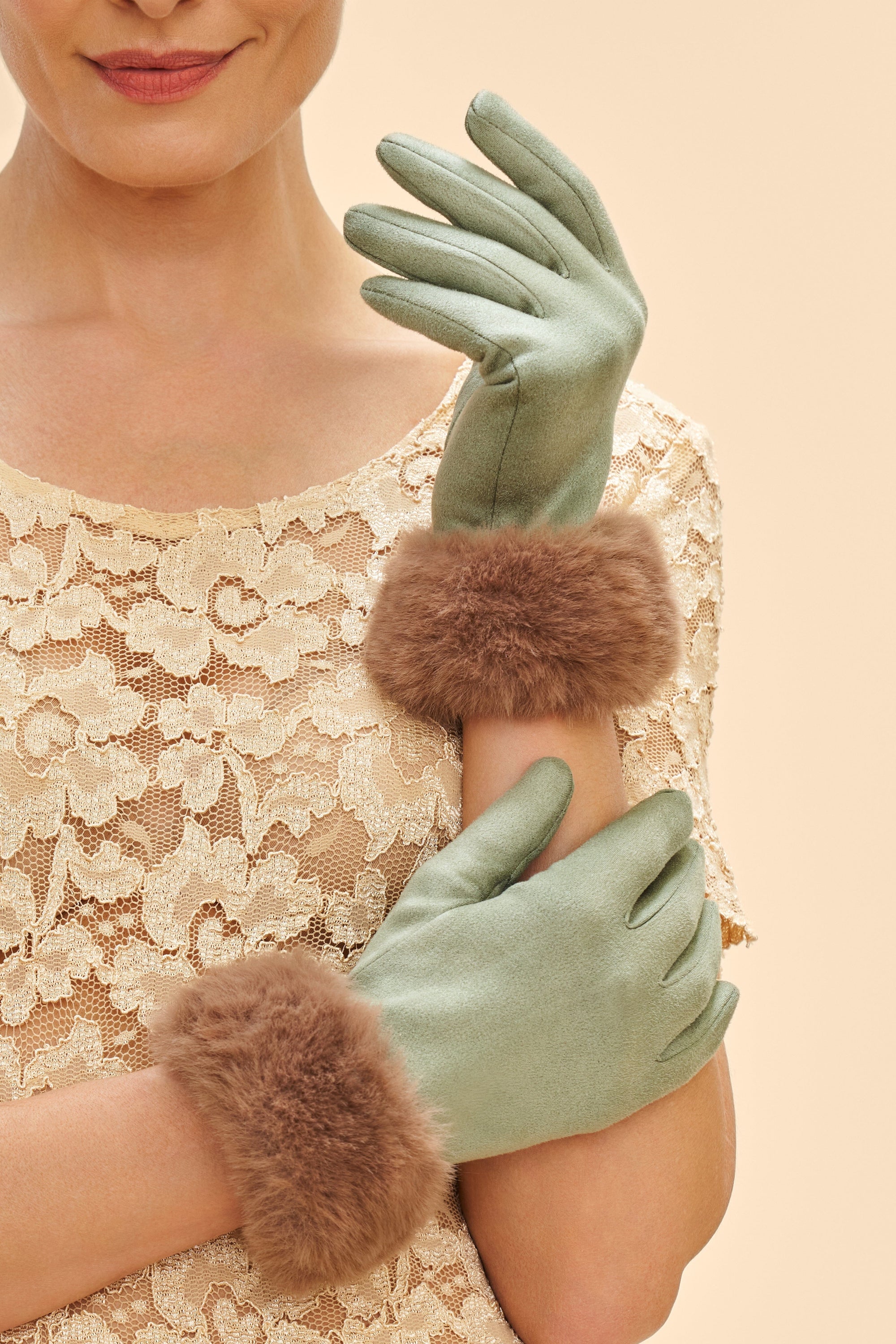 Powder Two Tone Bettina Faux Fur Gloves - Sage & Teddy - BouChic 