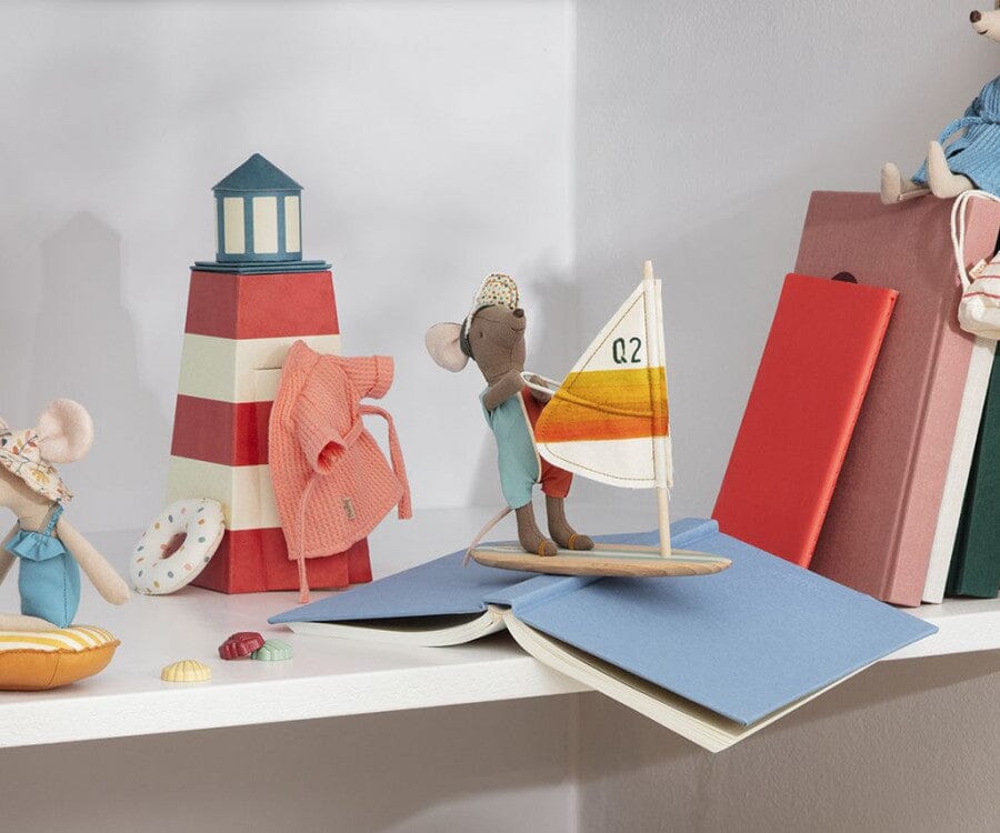 Maileg Beach Mouse Big Brother Surfer - BouChic 