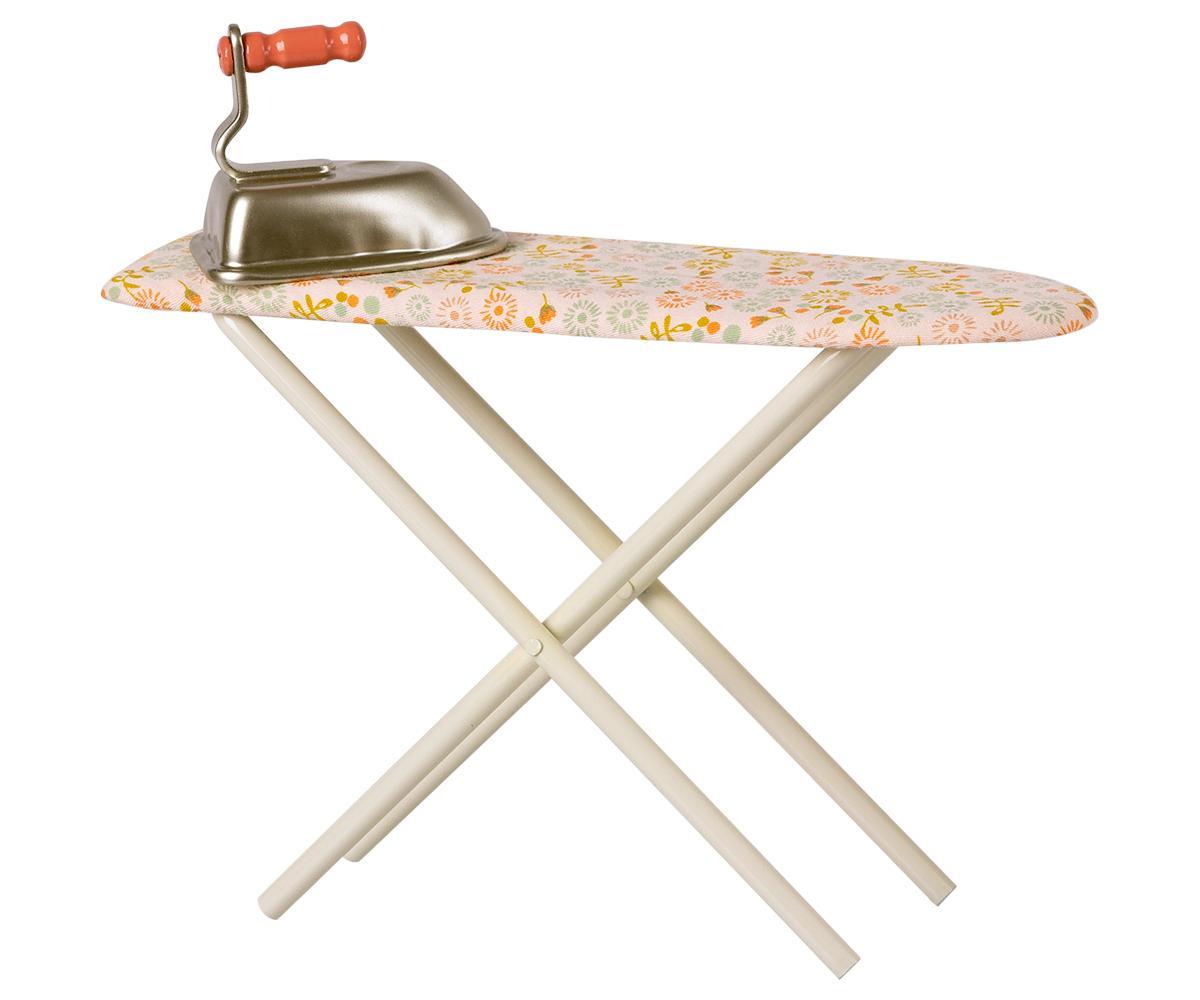 Maileg Iron and Ironing Board - BouChic 