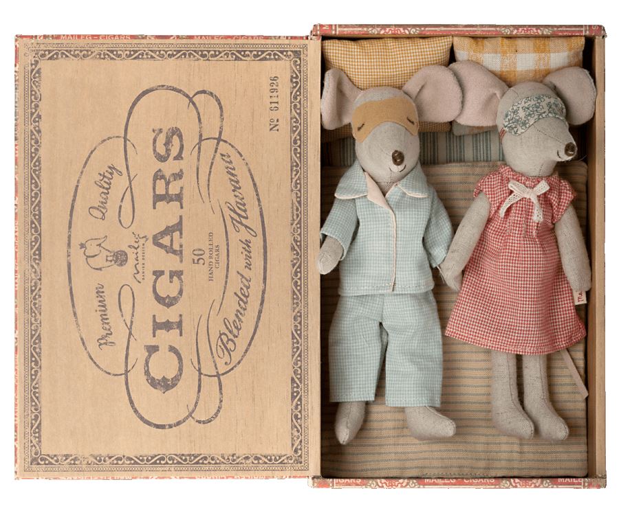 Maileg Mum & Dad Mice in Cigar Box Latest Version - BouChic 