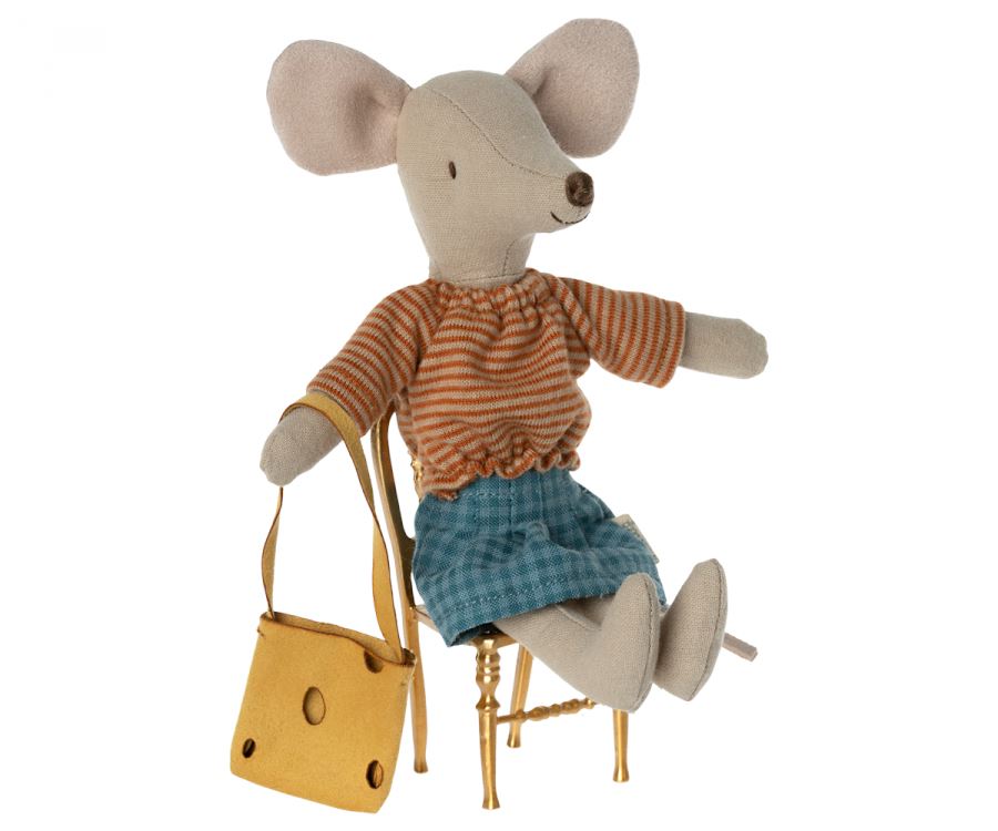 Maileg Mum Mouse with Yellow Cheese Bag - BouChic 