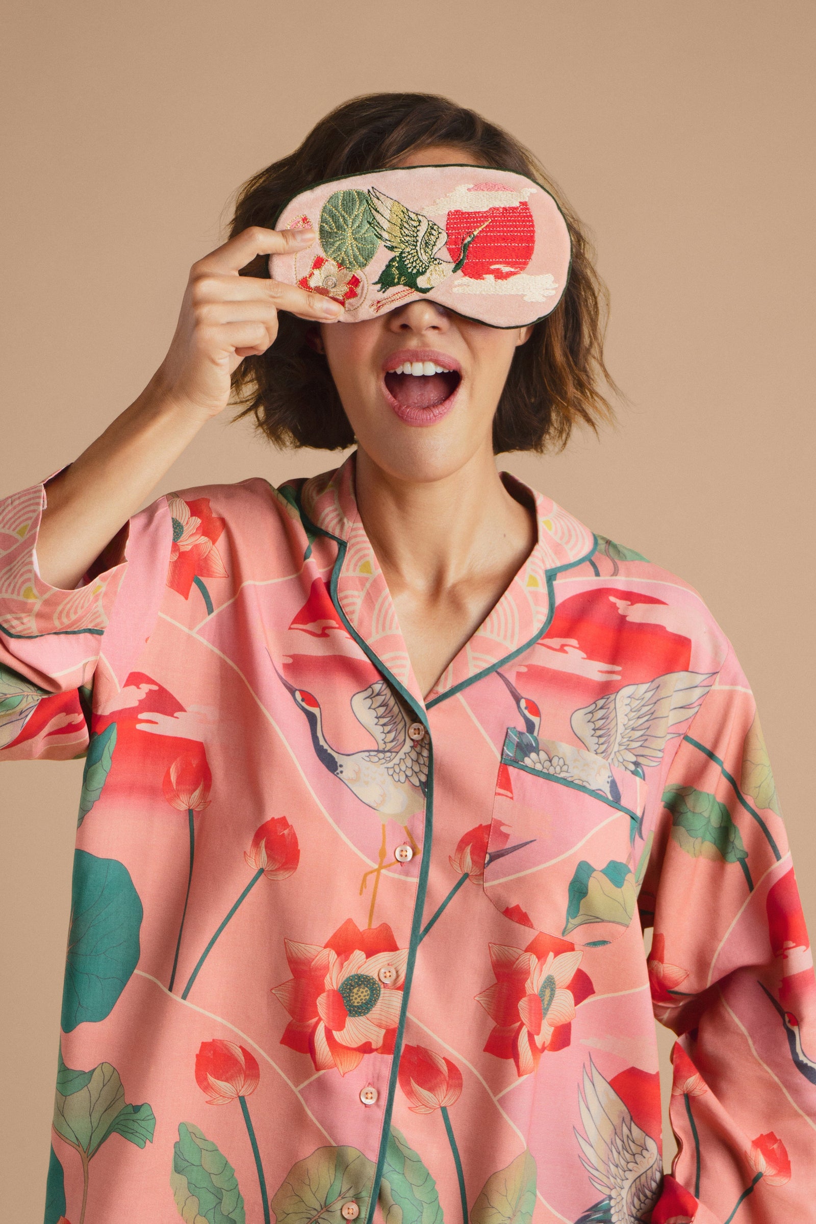 Powder Luxury Lavender Velvet Eye Mask - Crane at Sunrise in Petal - BouChic 